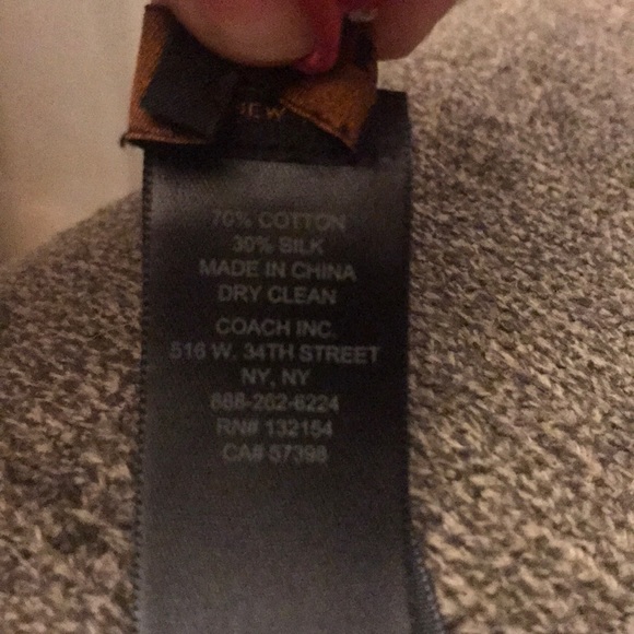 Coach scarf/wrap - Picture 5 of 5